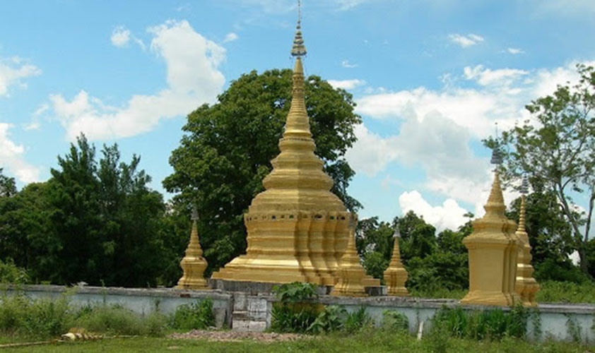 That Xieng Teung Stupa