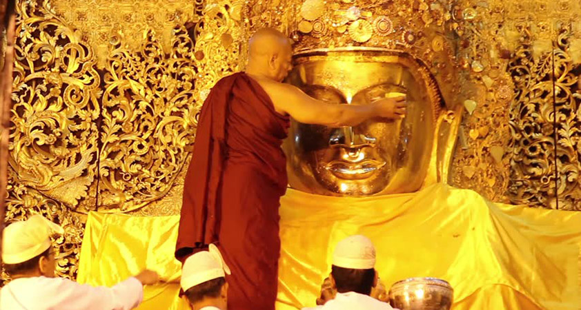 The Buddha image washing ritual