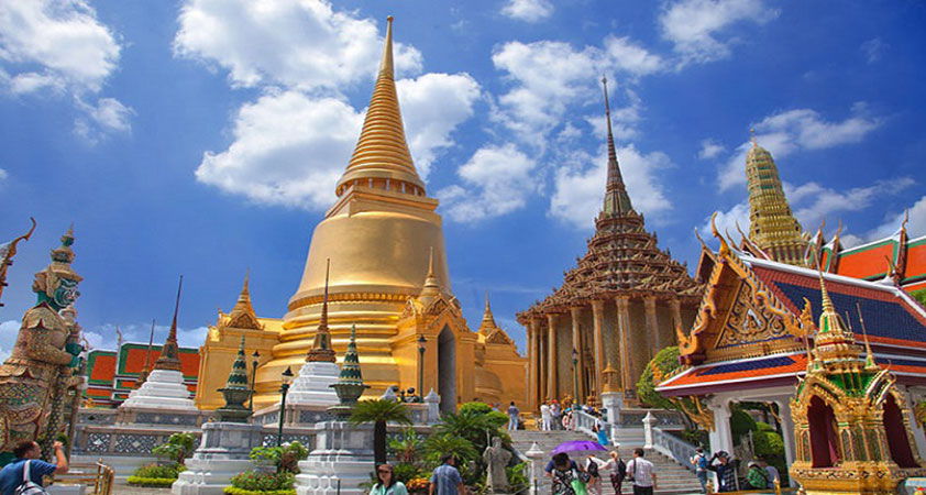 Jade Buddha Temple (or Wat Phra Kaew)
