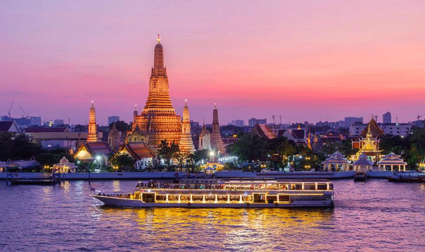Cruise along the Chao Phraya river for a glimpse of a fascinating lifestyle