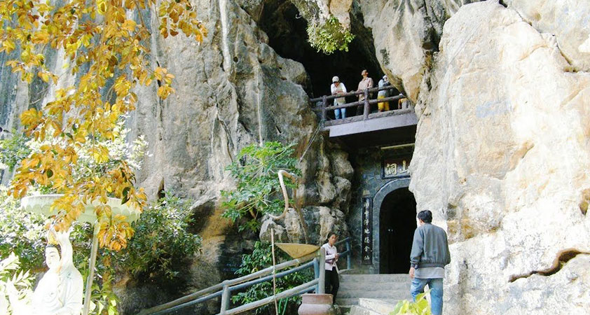 Thach Long Pagoda is hidden in a huge cave