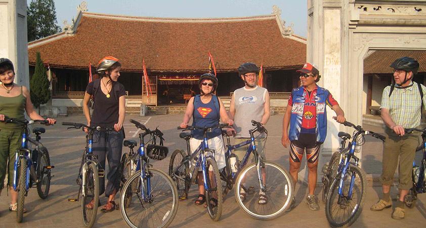 Biking tour to But Thap pagoda from Hanoi