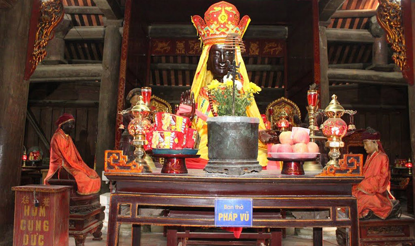 Annual festival at Dau pagoda