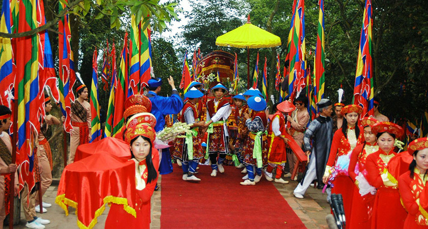 Festival at Thay pagoda