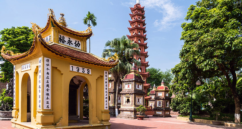Tran Quoc Pagoda Hanoi has a high value of history and architecture