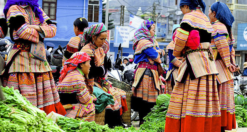 Local girls and women in traditional costume