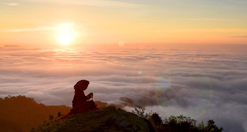 Sunset on Chieu Lau Thi Peak at the height of 2042 meters