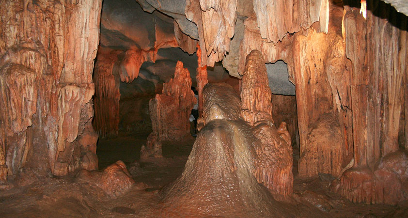 The interior of Me Cung cave contains important historical and cultural deposits