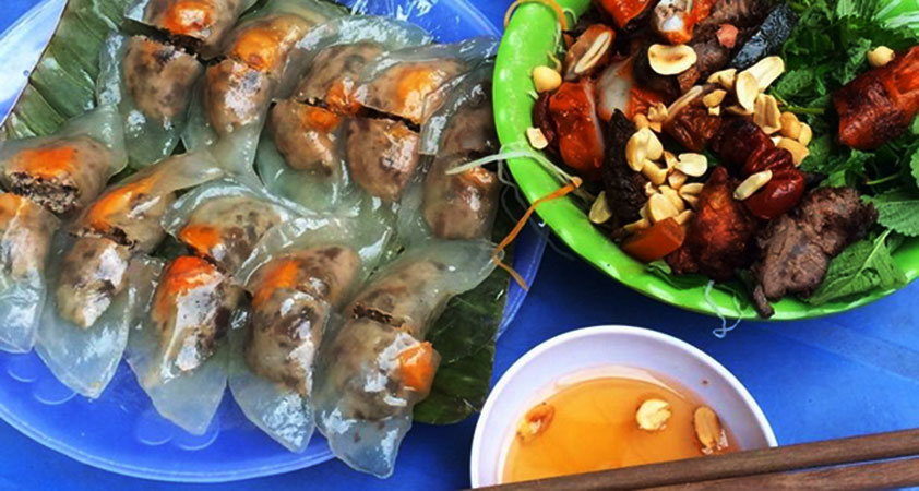 Clear Shrimp and Pork Dumpling at No. 198 Thuy Khe Street