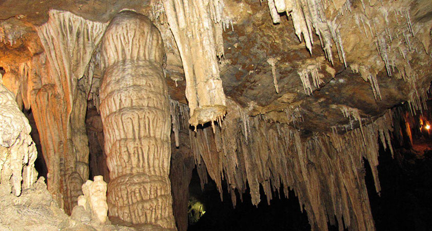 Pu Sam Cap Cave system in Lai Chau province