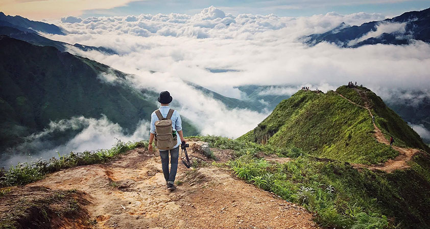 Stunning beauty of Ta Xua Peak, Son La