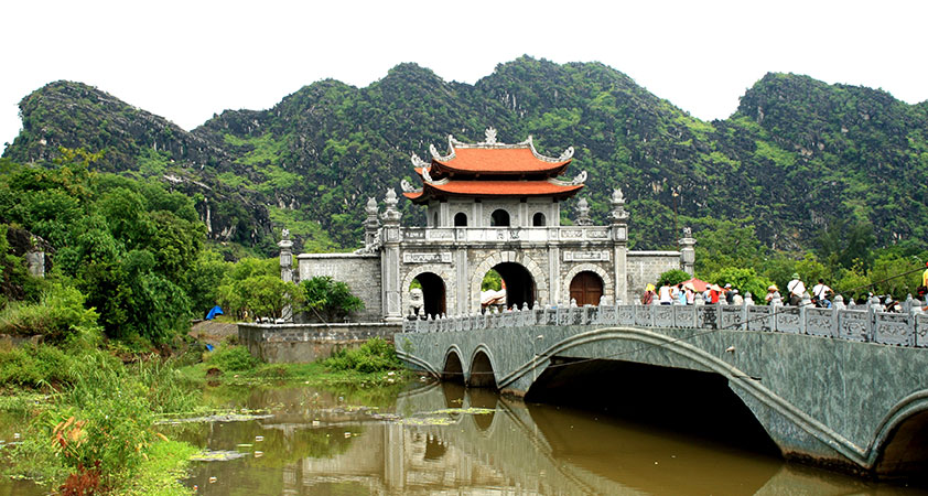 Hoa Lu Ancient Capital in Ninh Binh is certainly one of what you have to see