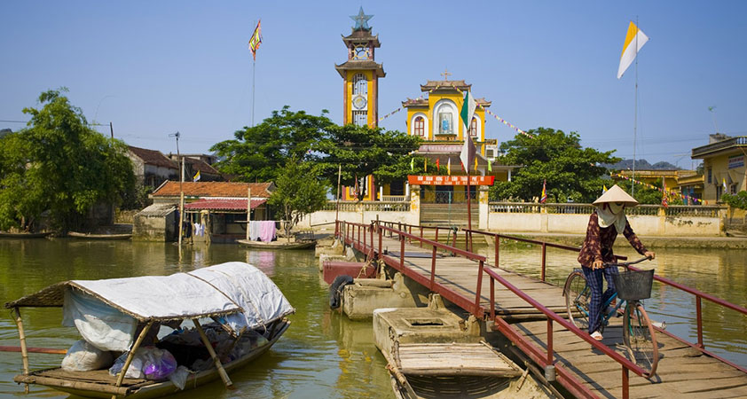 Ninh Binh is also known for what to see to learn about the history