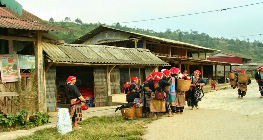Ma Tra village is mainly home to H''mong people with cultural values