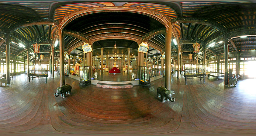 Hue''s Museum of Antiquity is a gallery displaying collections of bronzeware, ceramics, chinaware