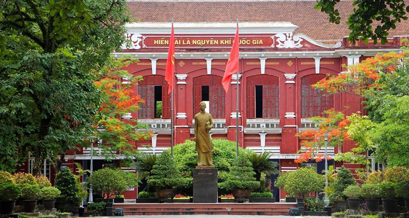 Quoc Hoc high school was founded pursuant to the royal decree dated September 17th 1896