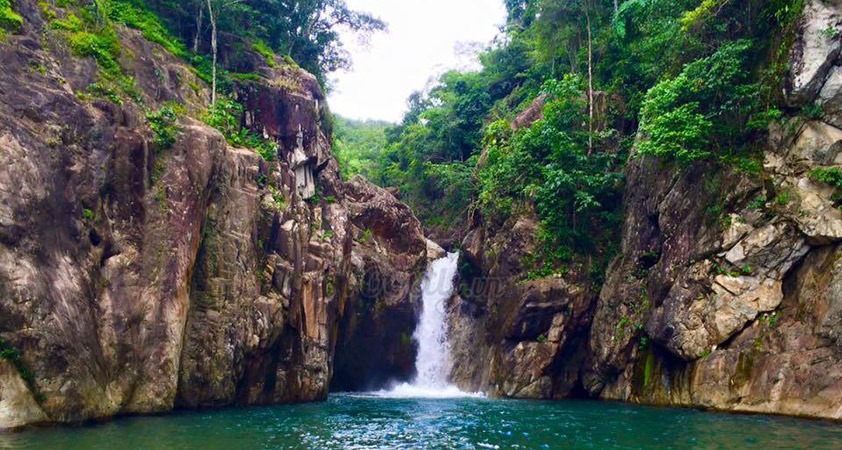 Chenh Venh waterfall in Quang Tri