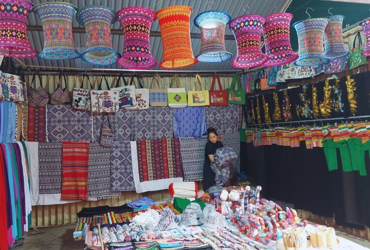 Pho Doan Market still keeps typical features of a mountainous market