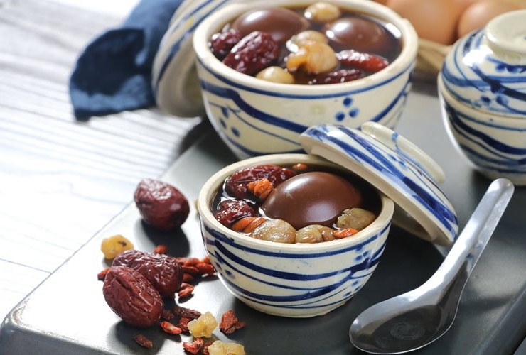 Chinese sweet soups are an ideal dessert to try when visiting Chinatown Ho Chi Minh