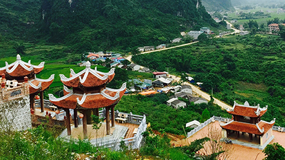 Get overview of Cao Bang from Truc Lam Phat Tich Pagoda Vietnam