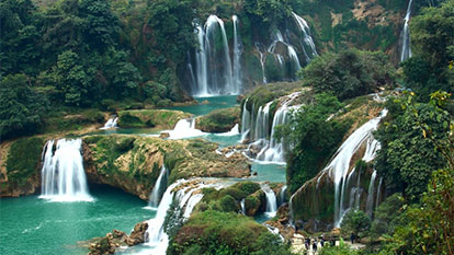 Admire the overwhelming beauty of Water Silver in Sapa Vietnam