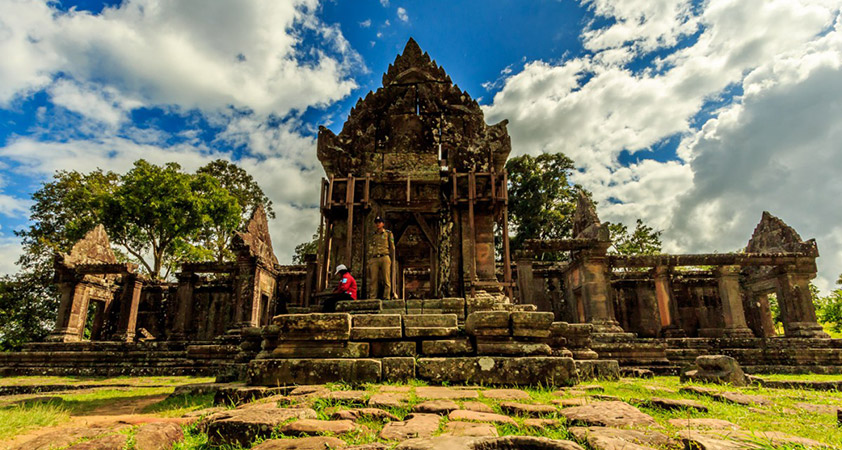 Preah Vihear - The Temple On The Border