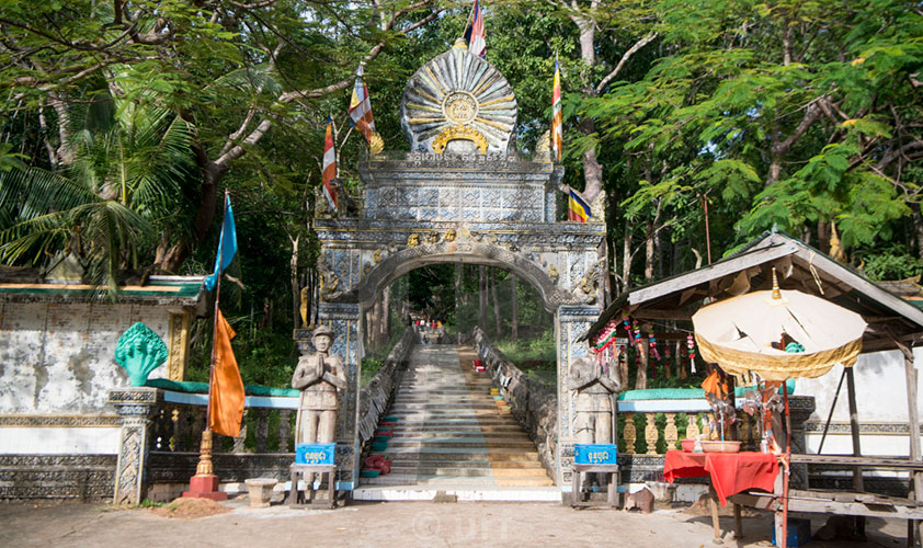 Phnom Santuk Temple
