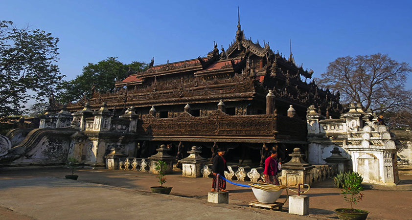 Shwe - nandaw Kyaung