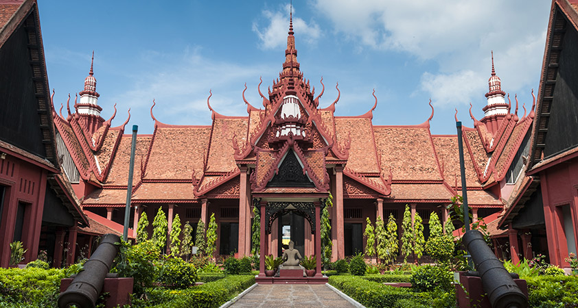Explore Phnom Penh National Museum 