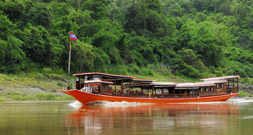 A cruise trip on Mekong river