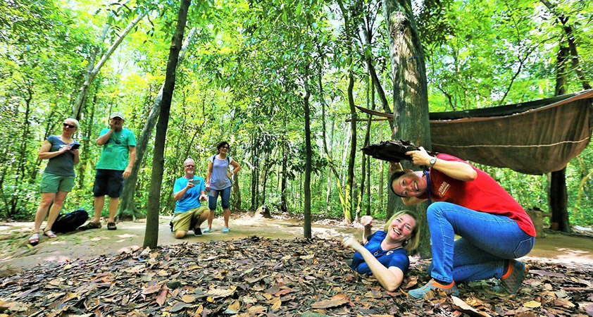  A visit to the Cu Chi Tunnels