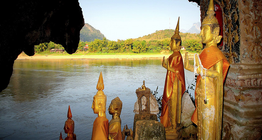 Pak Ou caves house hundreds of Buddha statues