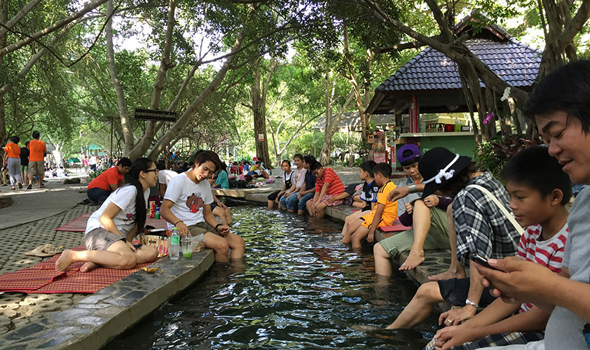 San Kamphaeng Hot spring