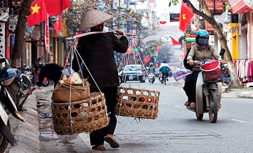 Visitors can spend hald day explore the peaceful beauty of Hanoi