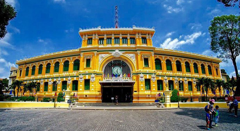 Visit of Saigon Post Office