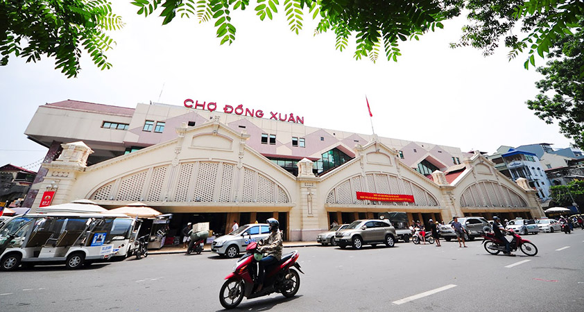 Dong Xuan market