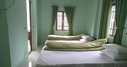  10-Bed Mixed Dormitory Room
